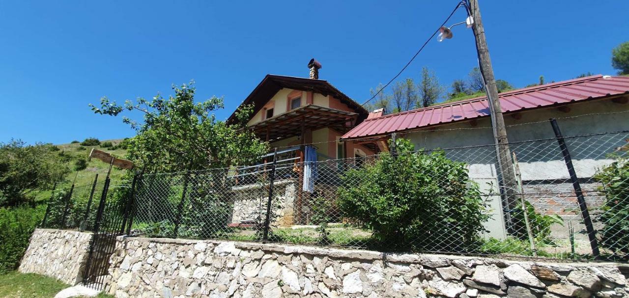 Villa Vrben Bagian luar foto